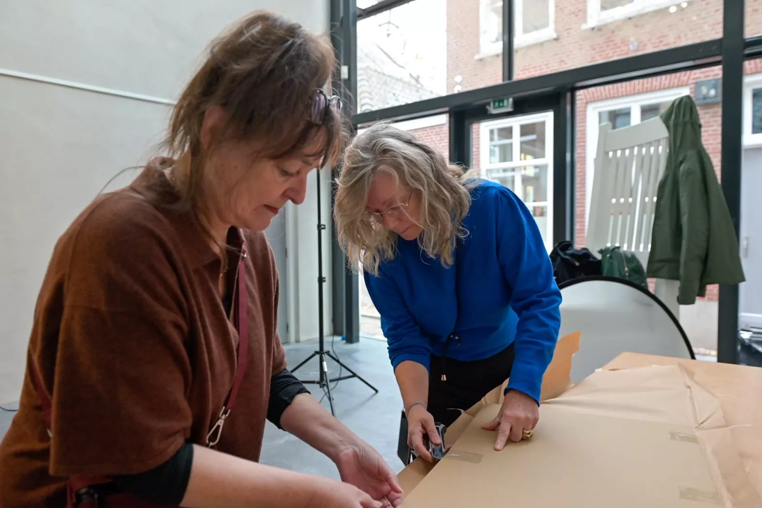 Shift Talks - Follow The Leader