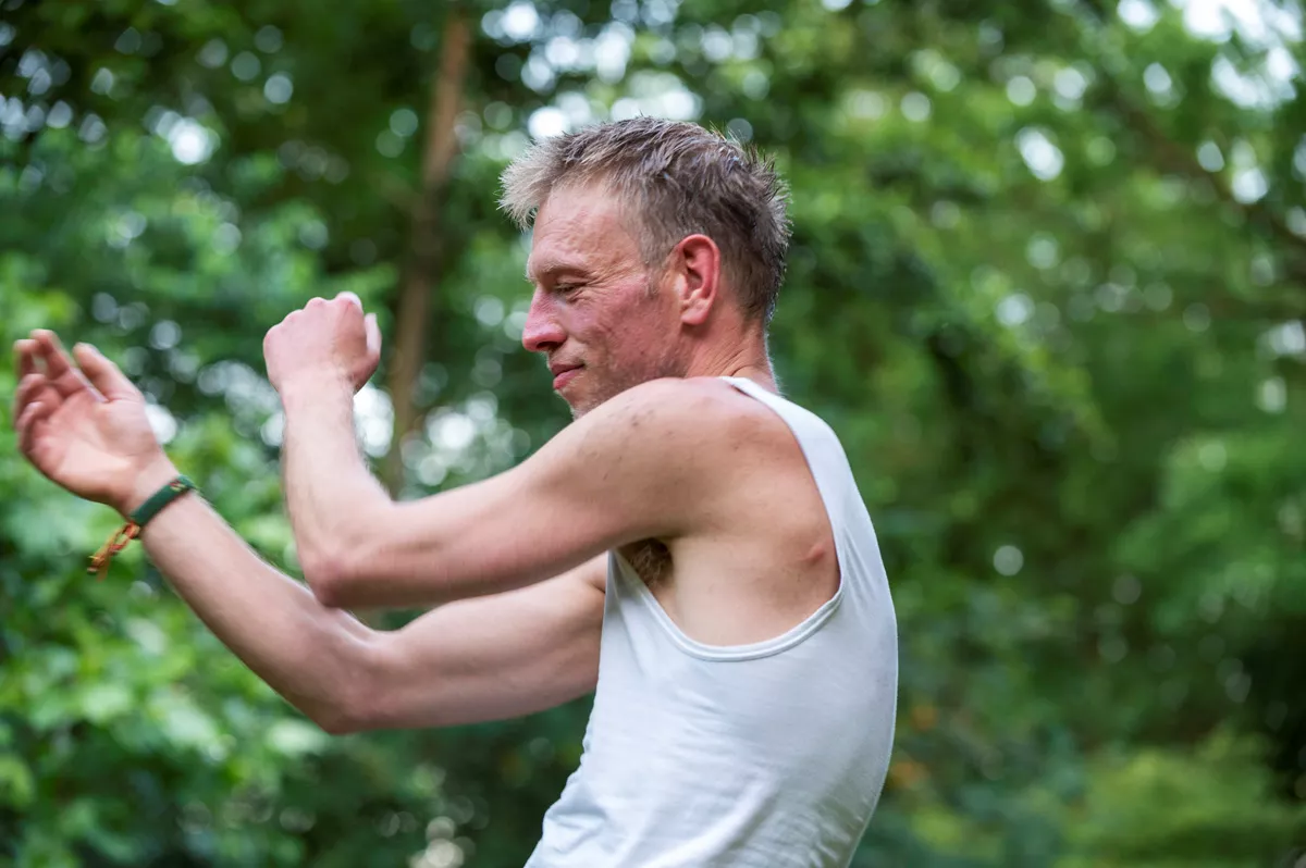 Midzomerdans 2020 bij Yell & Yonkers in de tuin